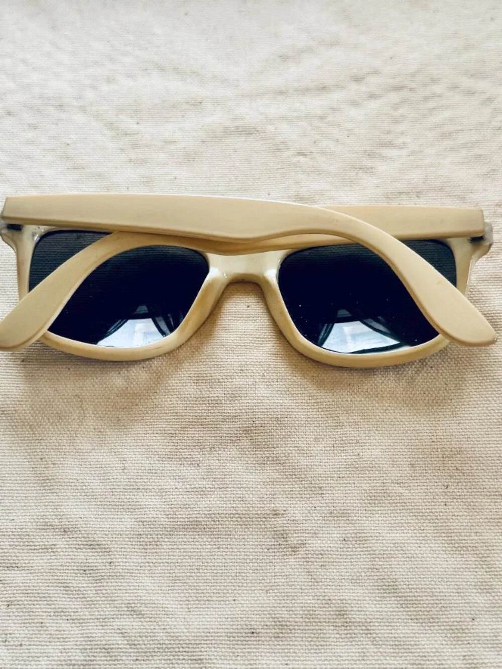 Vintage Classic 1960s Italy Design White Frame Black Sunglasses